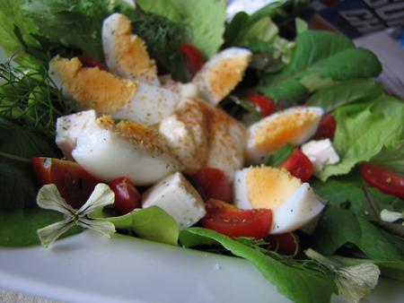 Salad with flowers.